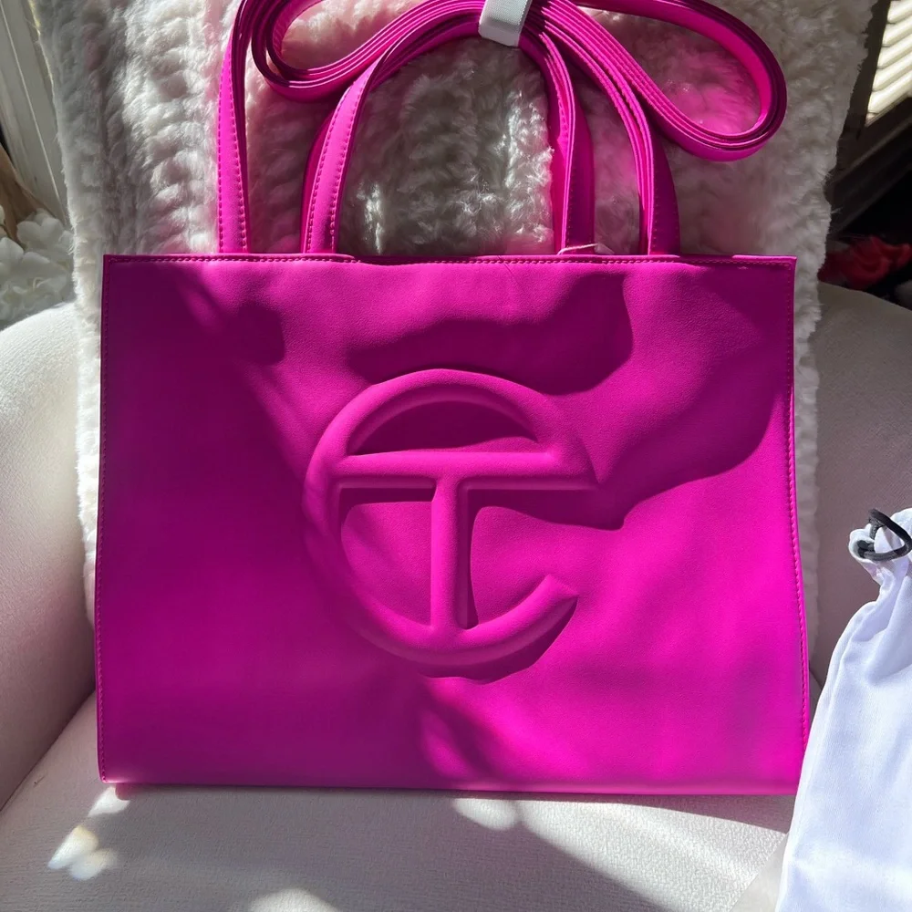 Telfar Medium Shopper - Azalea - Picture 2 of 9